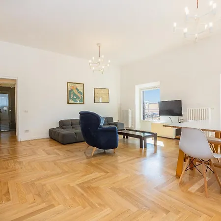 아파트 Giulio Cesare Penthouse In
