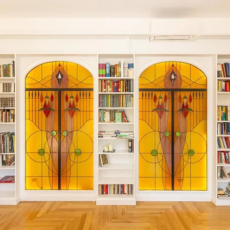 Giulio Cesare Penthouse In *